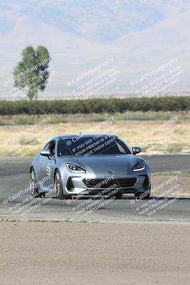 media/Sep-15-2024-Speed Ventures (Sun) [[7a54f7ed2f]]/Black Group/Session 1 (Outside Grapevine)/